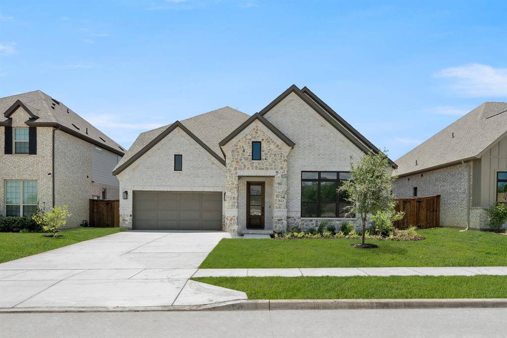 313 Fire Blade Drive, Aledo, TX 76008
