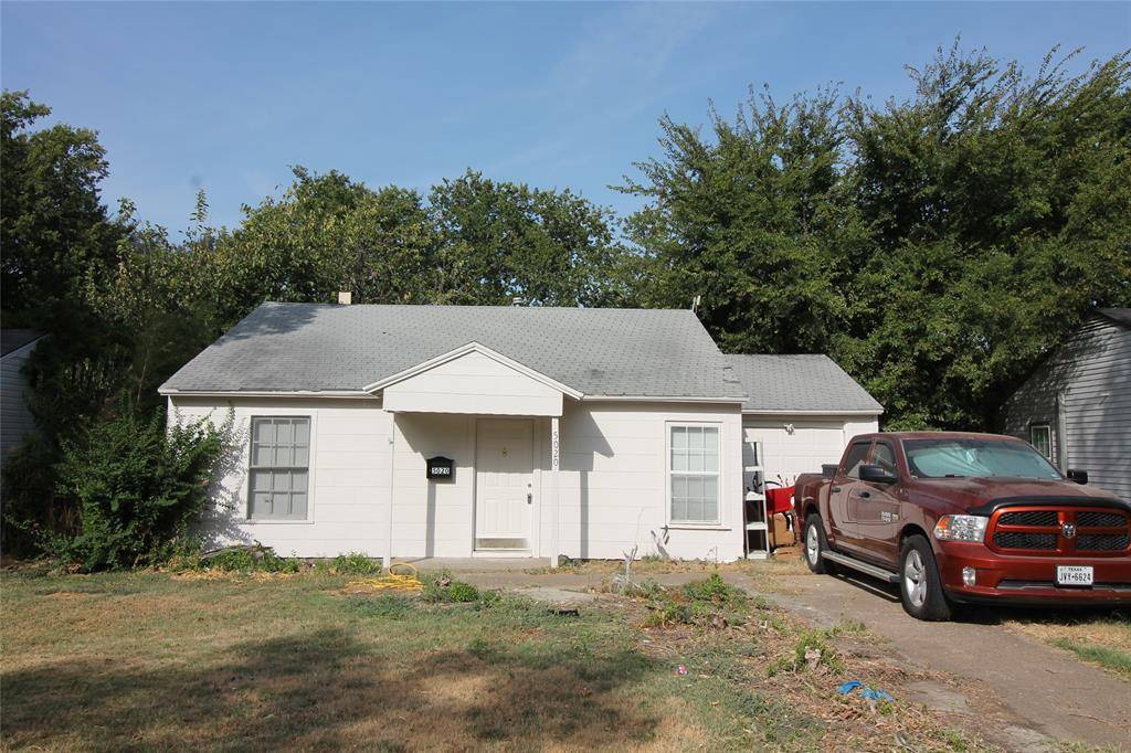 5020 Cedar Hill Road, Fort Worth, TX 76116