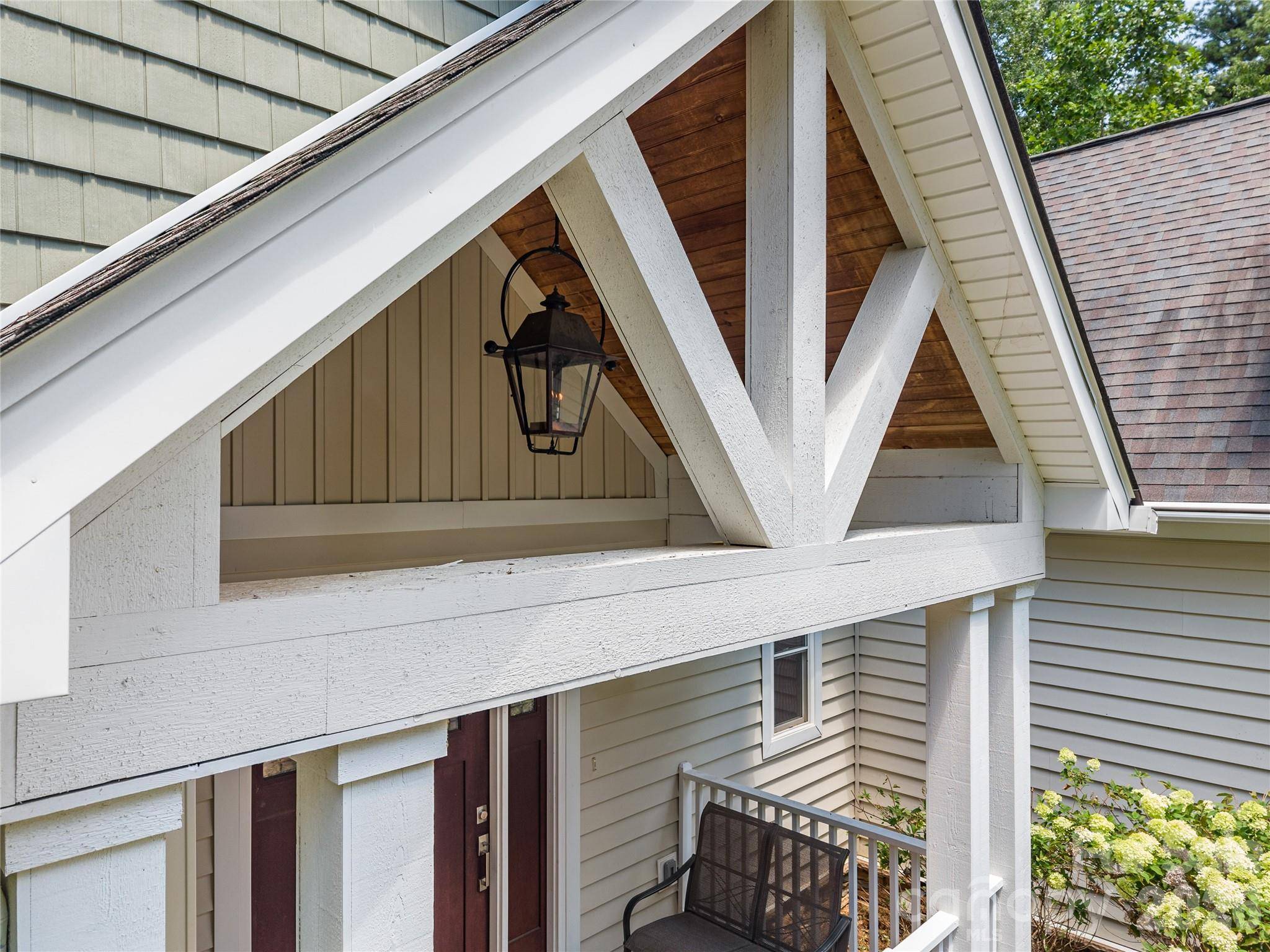 240 Persimmon Hill DR, Columbus, NC 28722