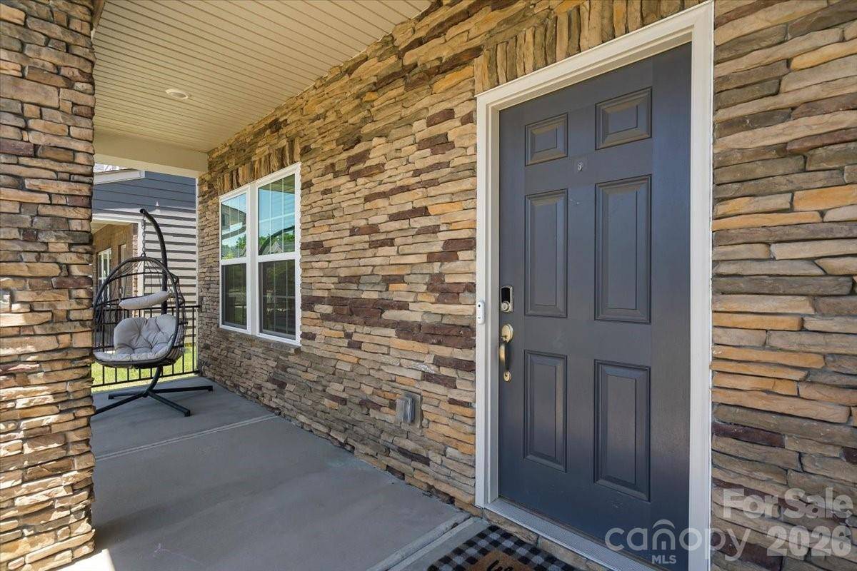 613 Cedar Knoll CIR, Pineville, NC 28134