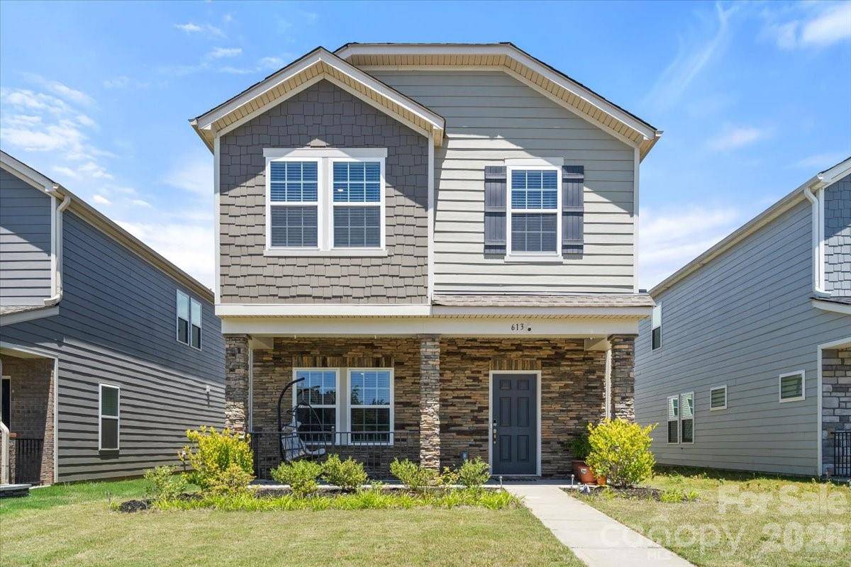 613 Cedar Knoll CIR, Pineville, NC 28134