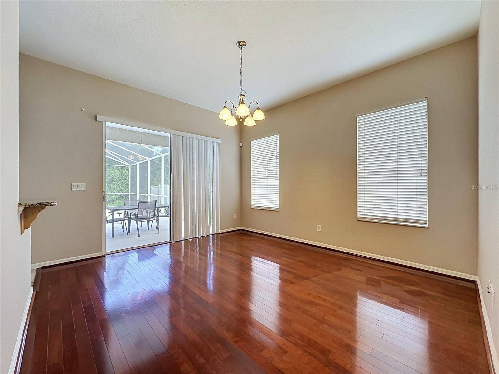 468 PINEWOOD DR, Davenport, FL 33896
