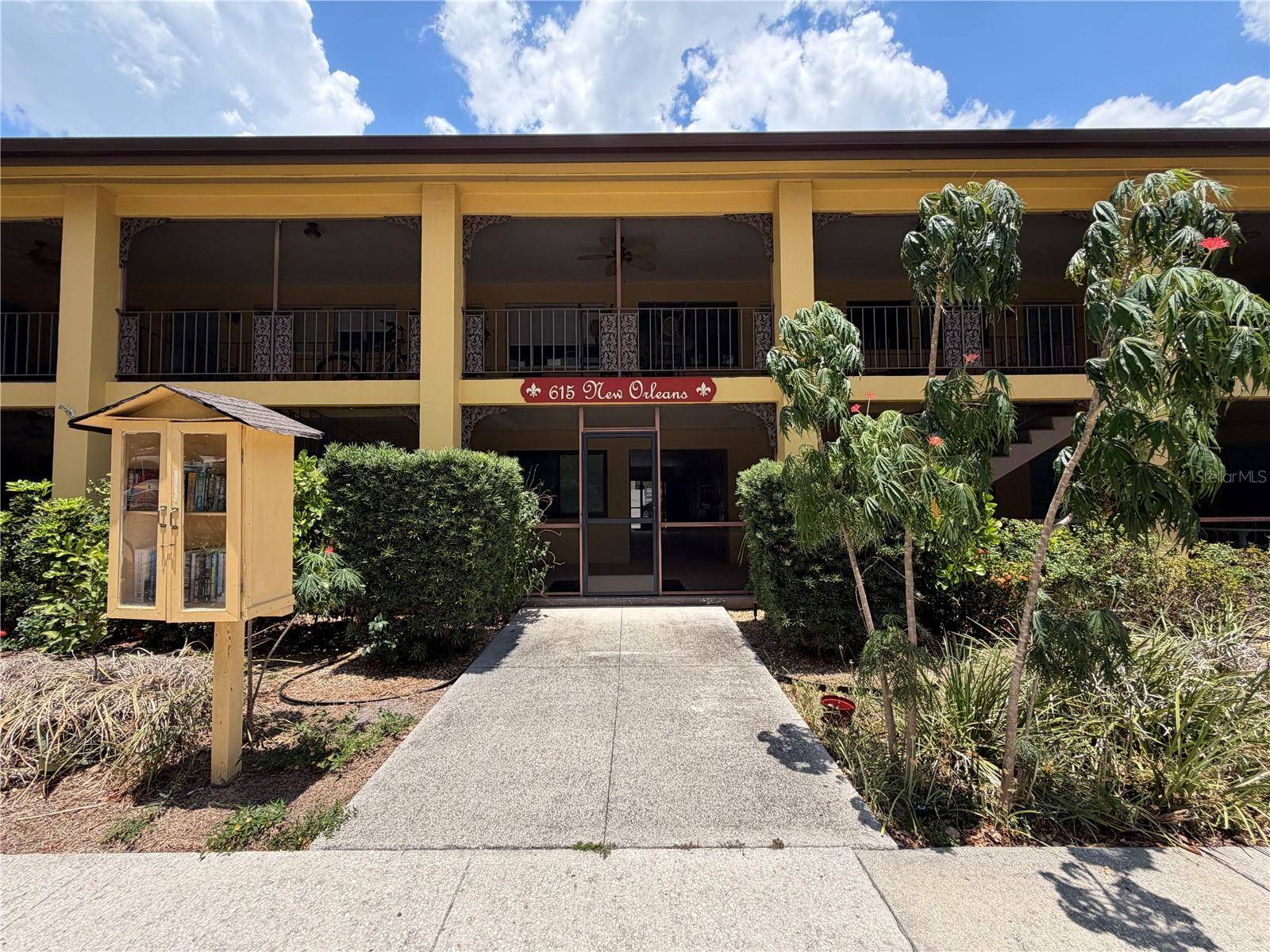 615 S PALM AVE #10, Sarasota, FL 34236