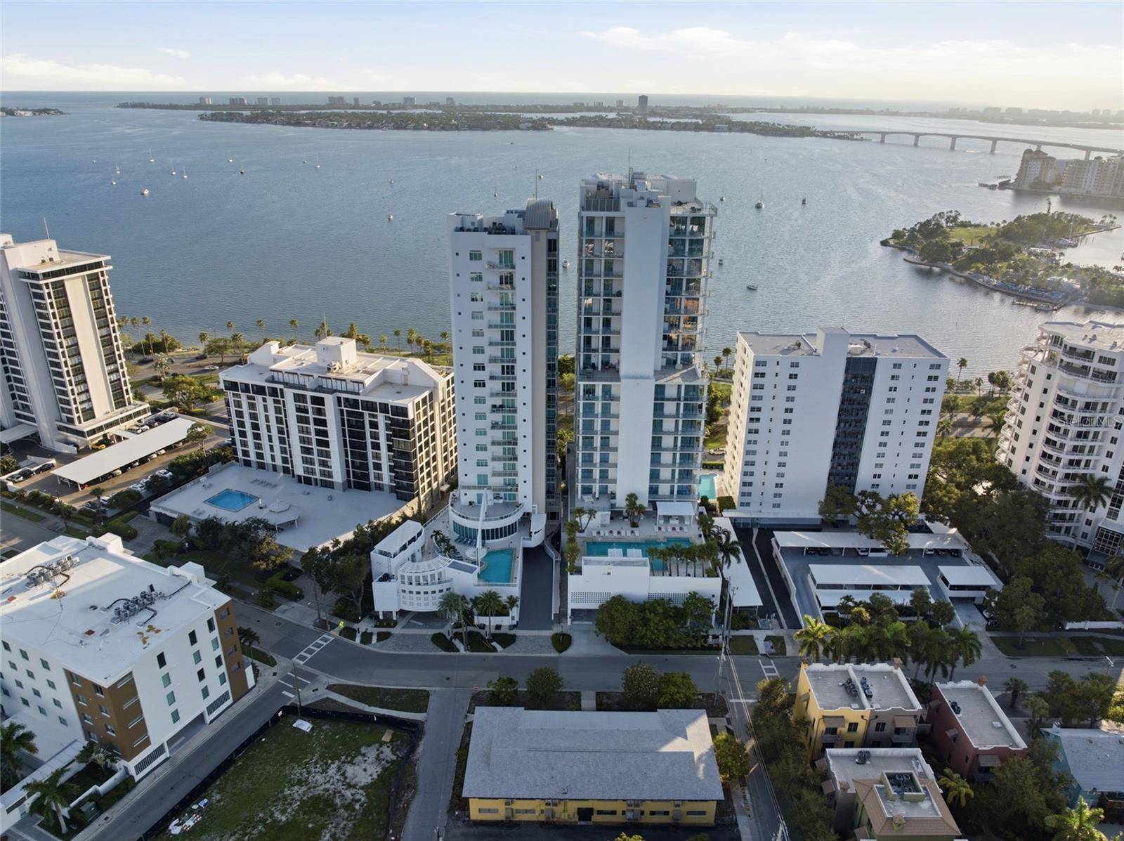 615 S PALM AVE #10, Sarasota, FL 34236