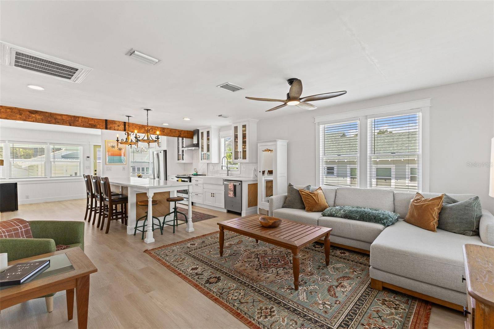 106 W MINNEHAHA ST, Tampa, FL 33604