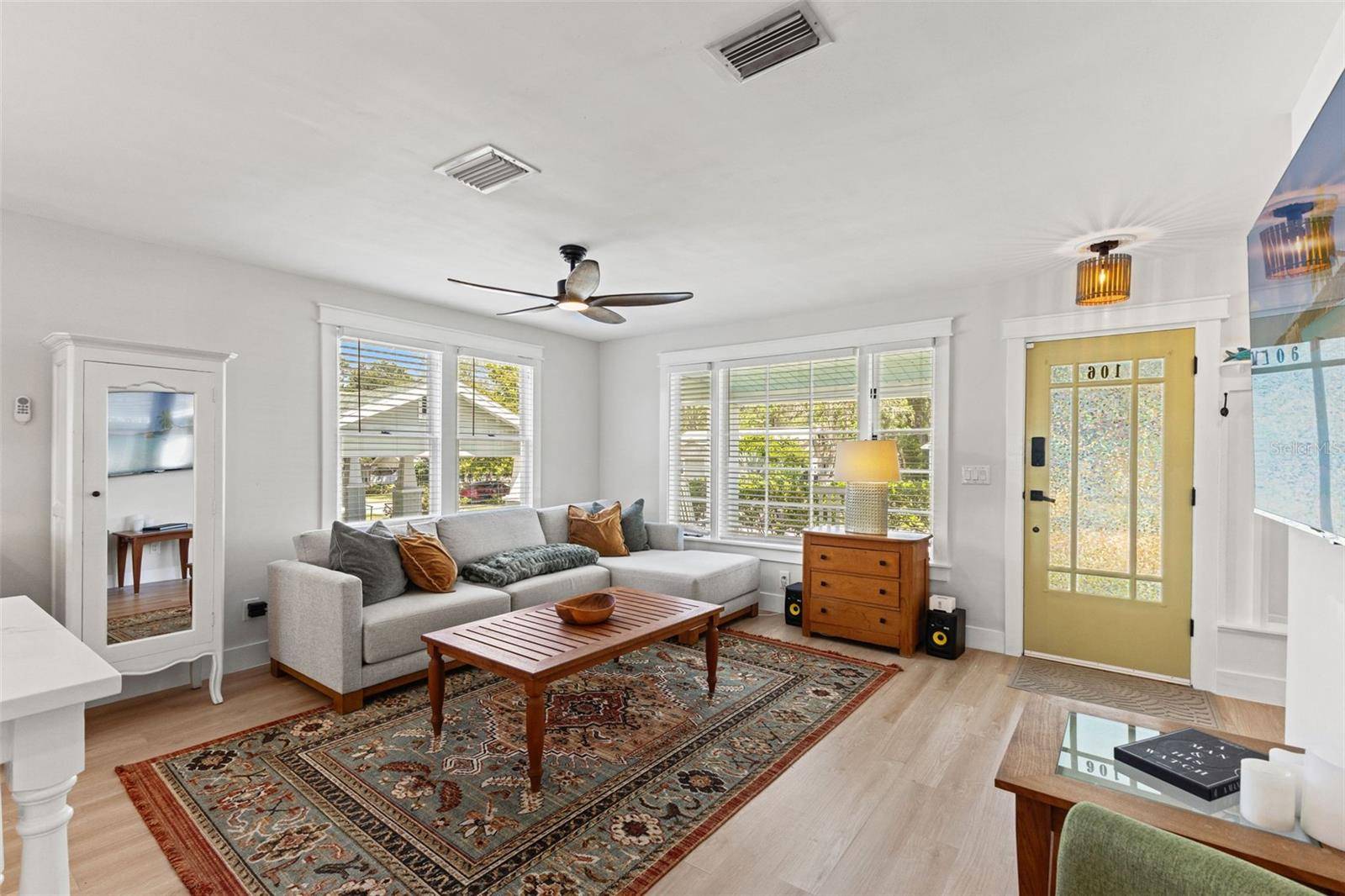 106 W MINNEHAHA ST, Tampa, FL 33604