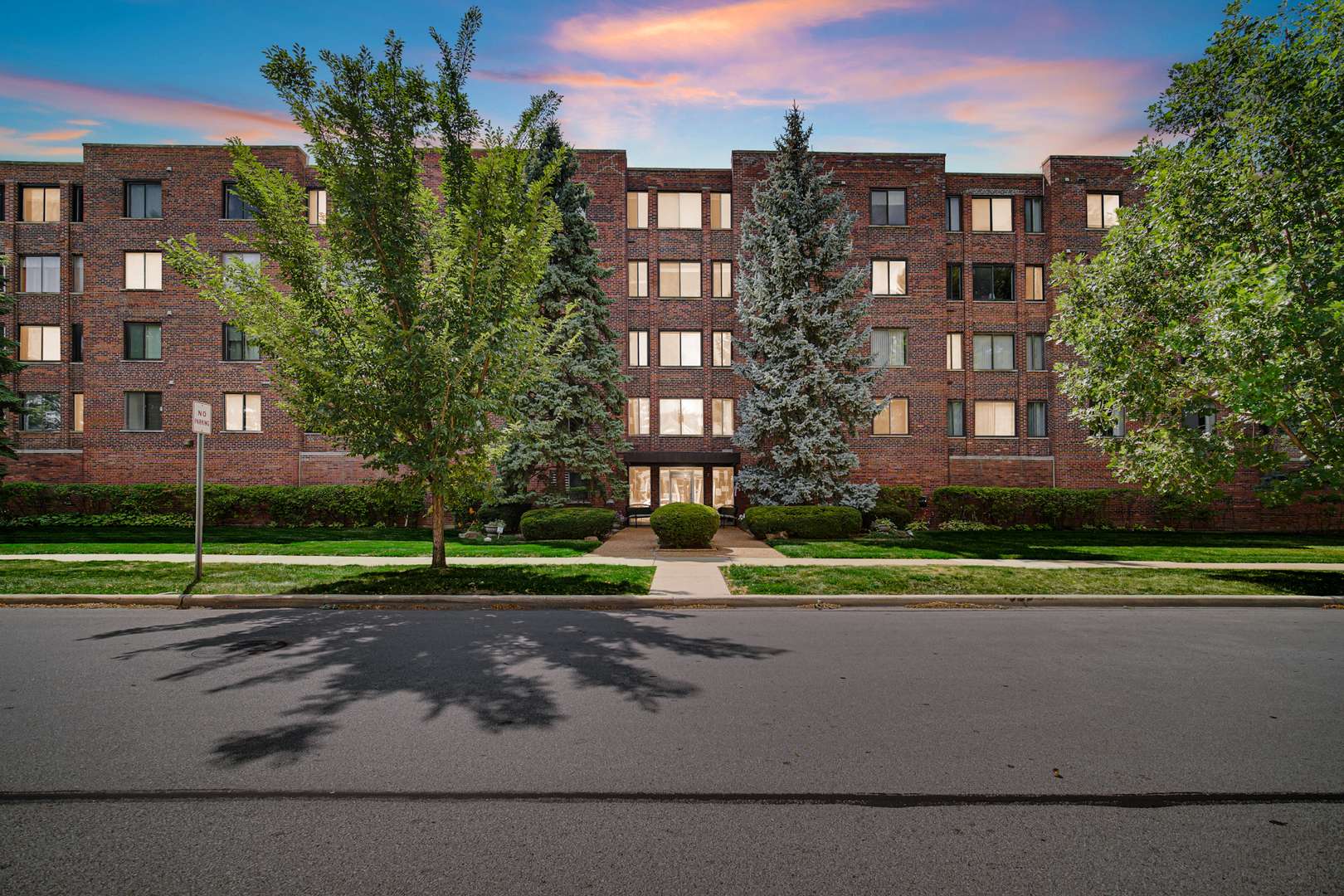 110 S Dunton AVE #2E, Arlington Heights, IL 60005