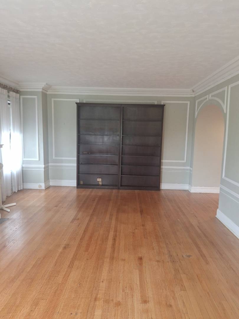 6700 S Crandon AVE #3A, Chicago, IL 60649