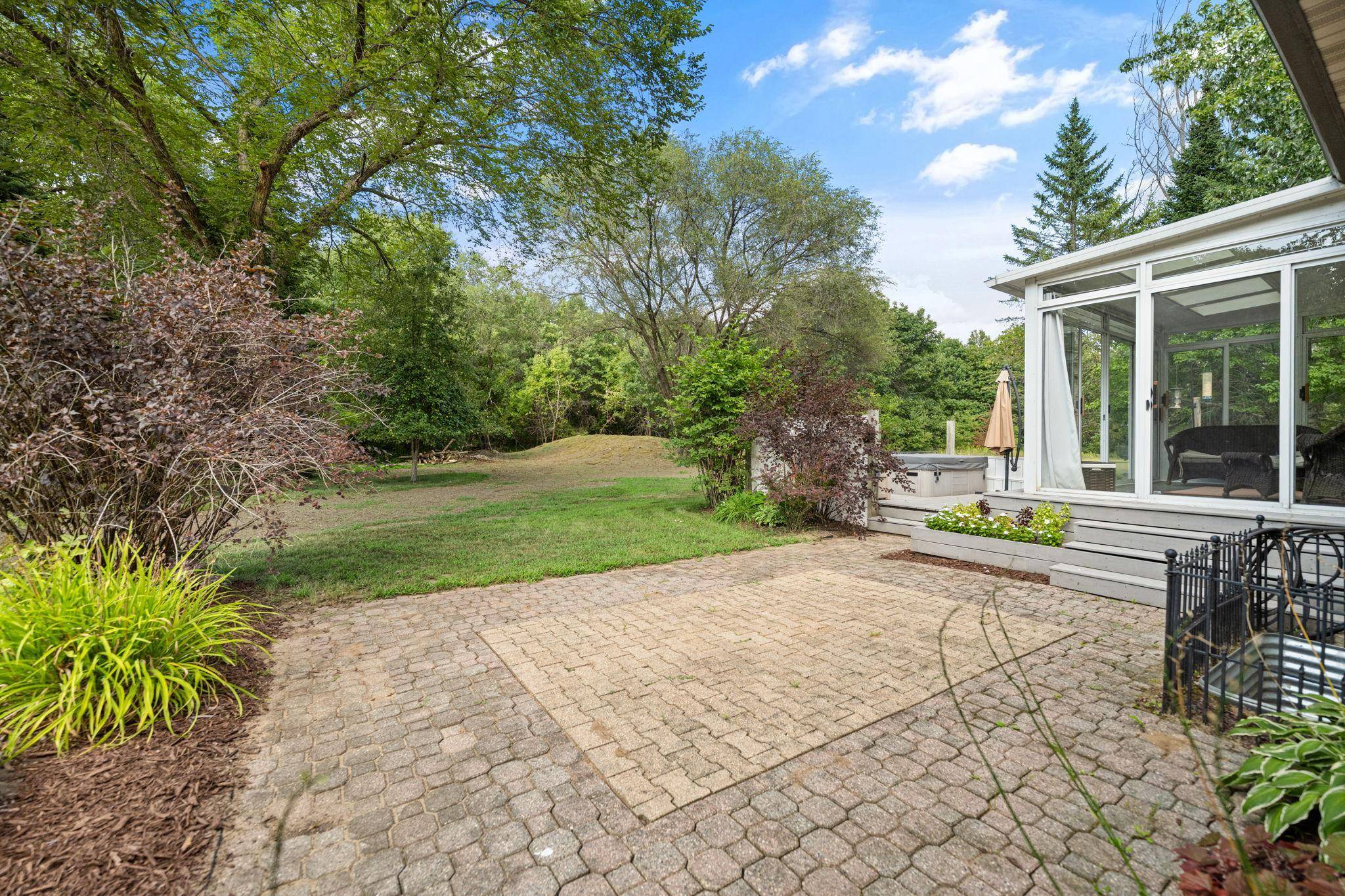 121 Marvy ST, Lino Lakes, MN 55014