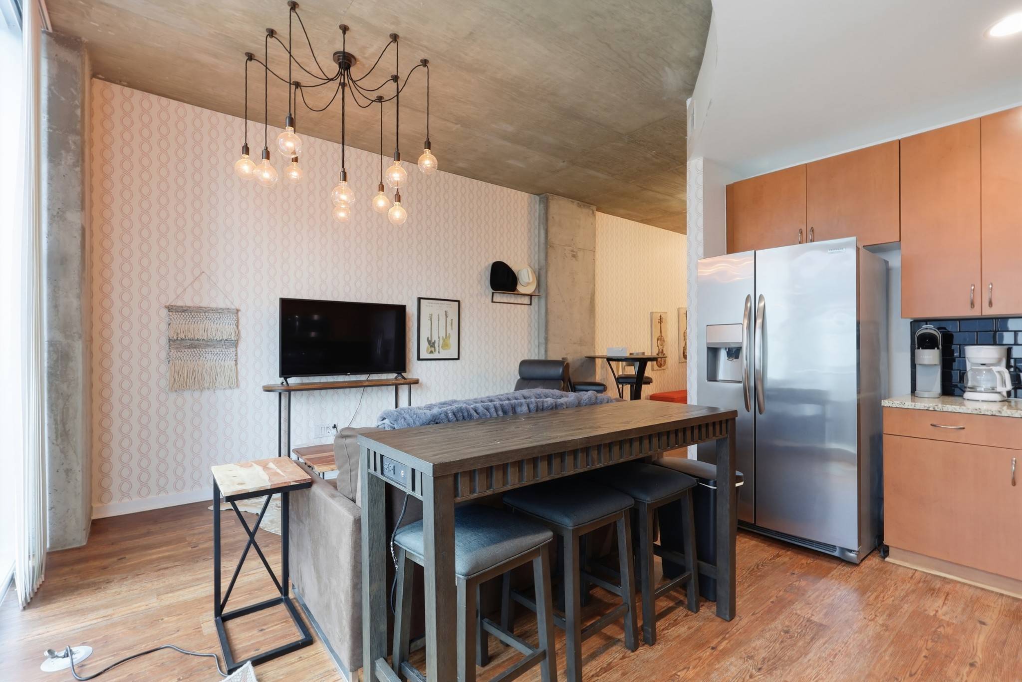 301 Demonbreun St #811, Nashville, TN 37201