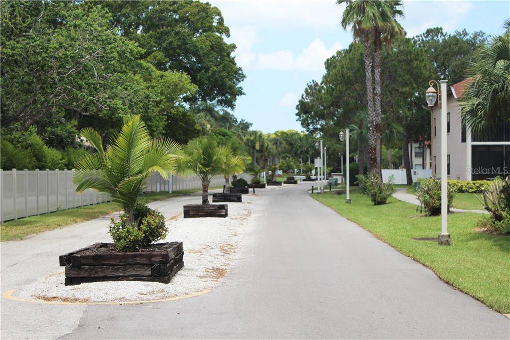 4450 47TH AVE W #102, Bradenton, FL 34210