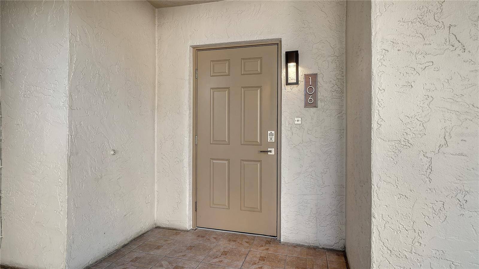 4835 GULF OF MEXICO DR #106, Longboat Key, FL 34228