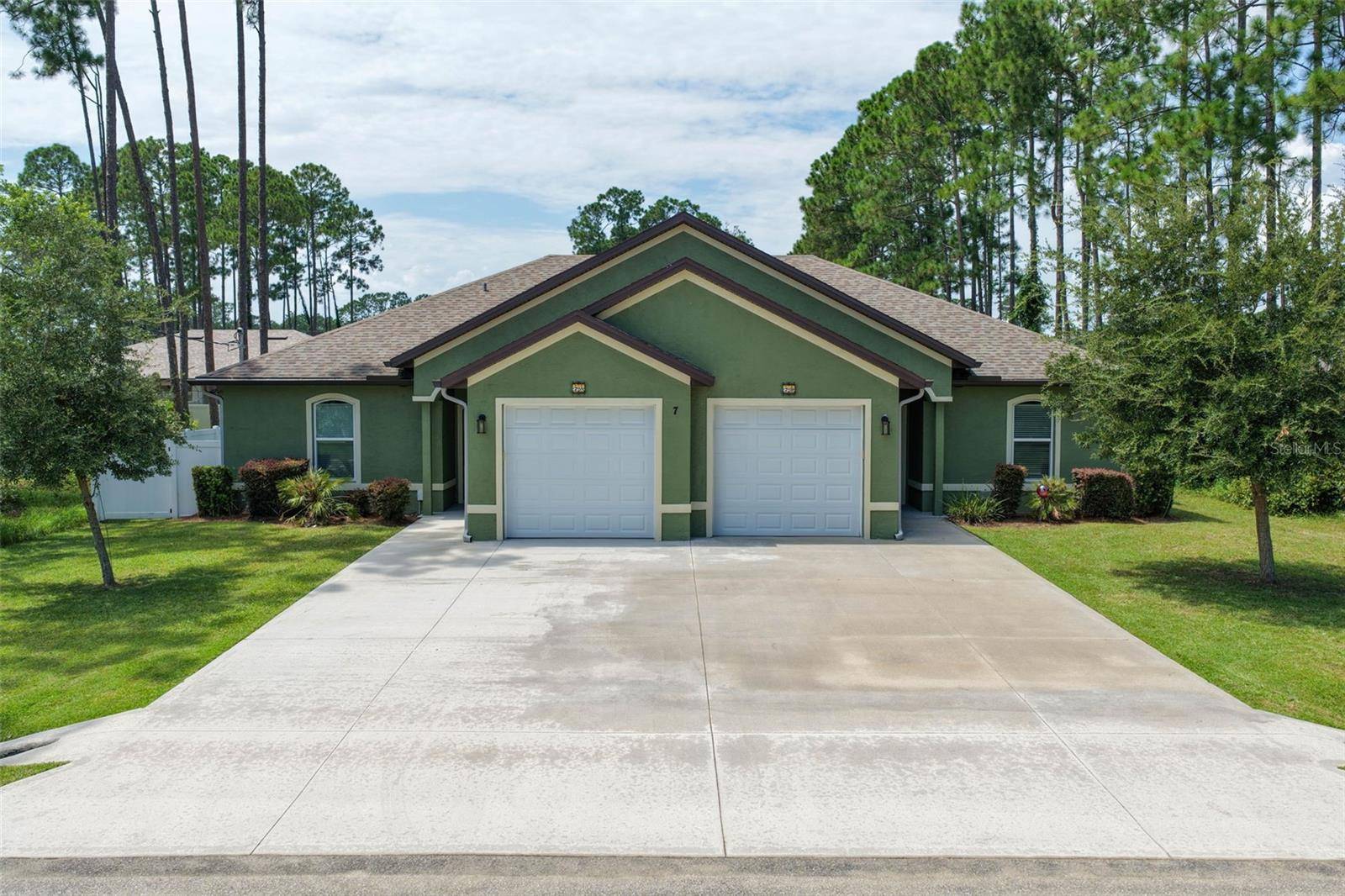 7 EMPIRE LN, Palm Coast, FL 32164