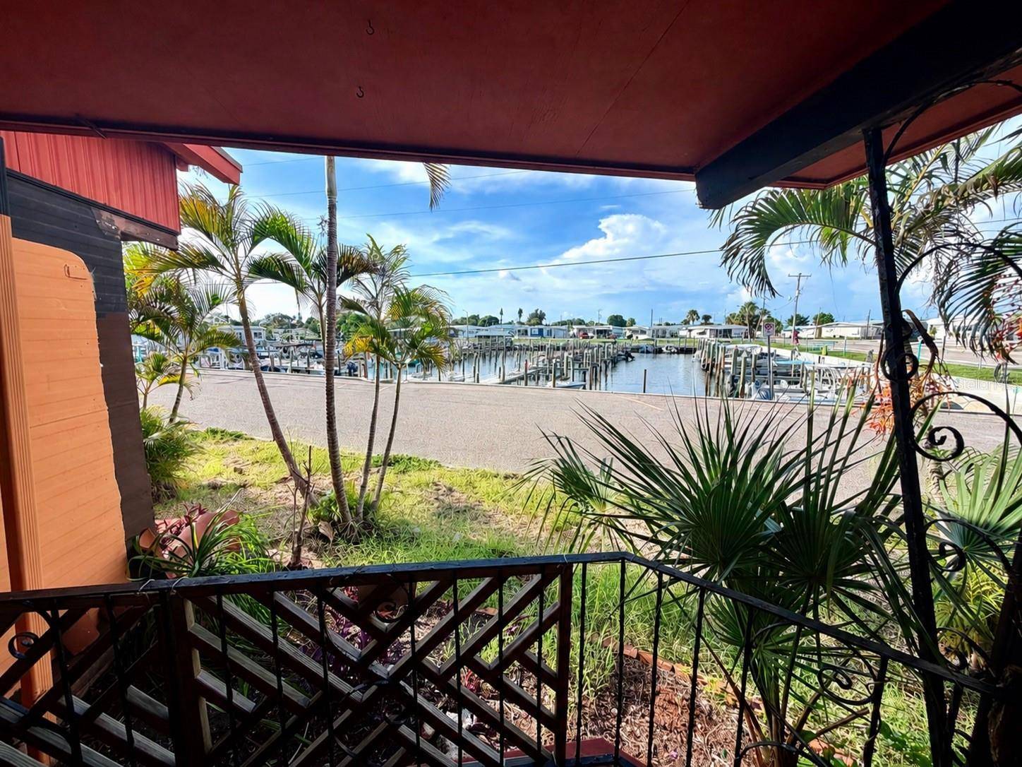 2204 PENNSYLVANIA AVE, Bradenton, FL 34207