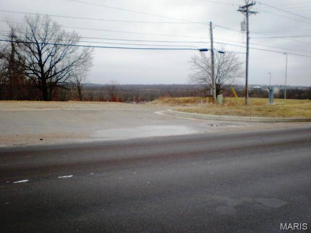 888 Old Rte 66, St Robert, MO 65583