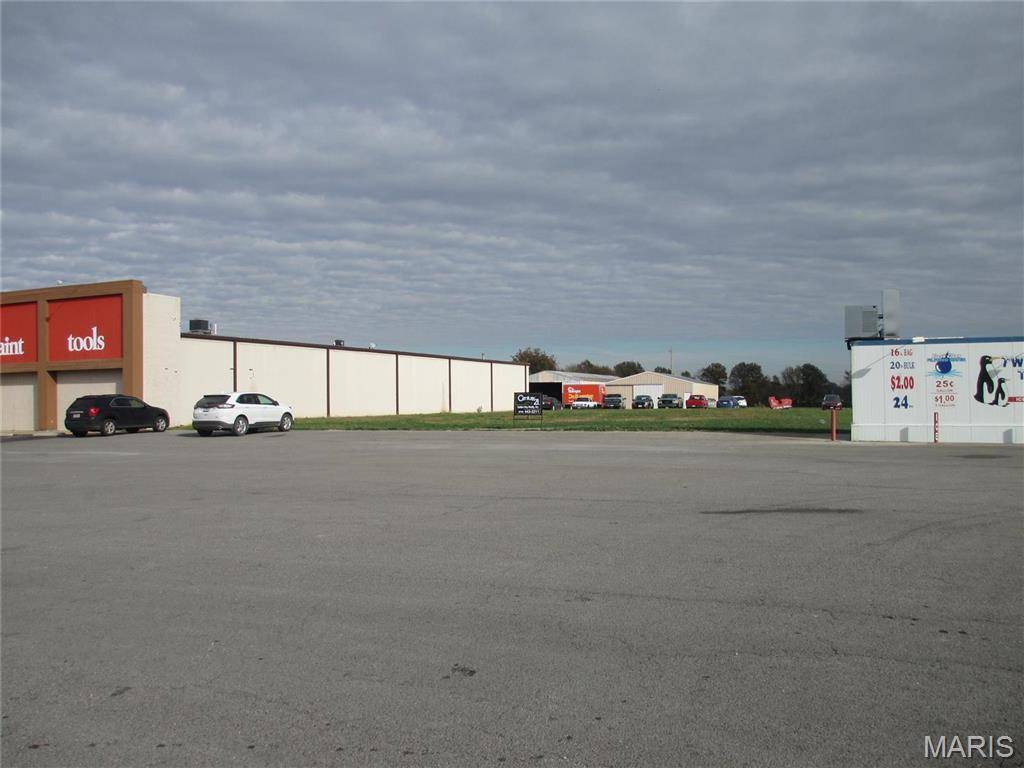 1302 N MARKET ST N, Sparta, IL 62286