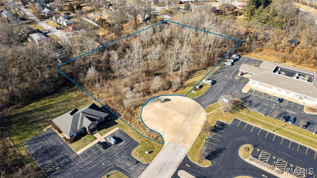 12 Professional Park DR, Alton, IL 62002