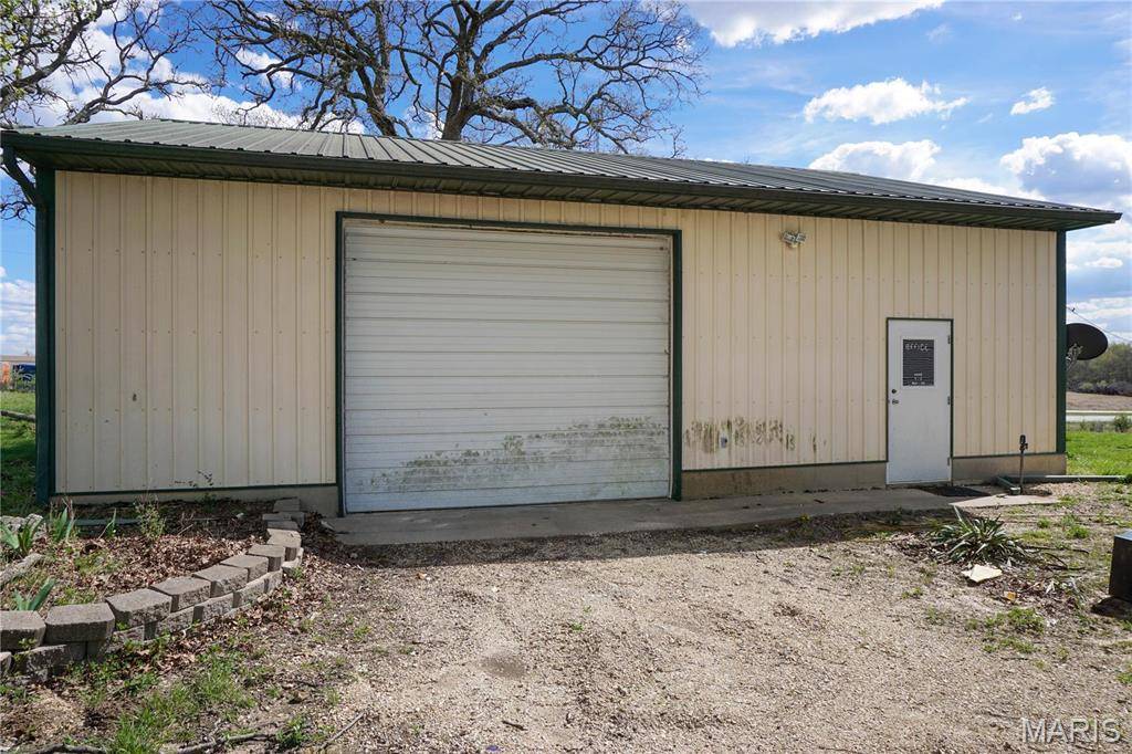 18626 CR 1000, St James, MO 65559