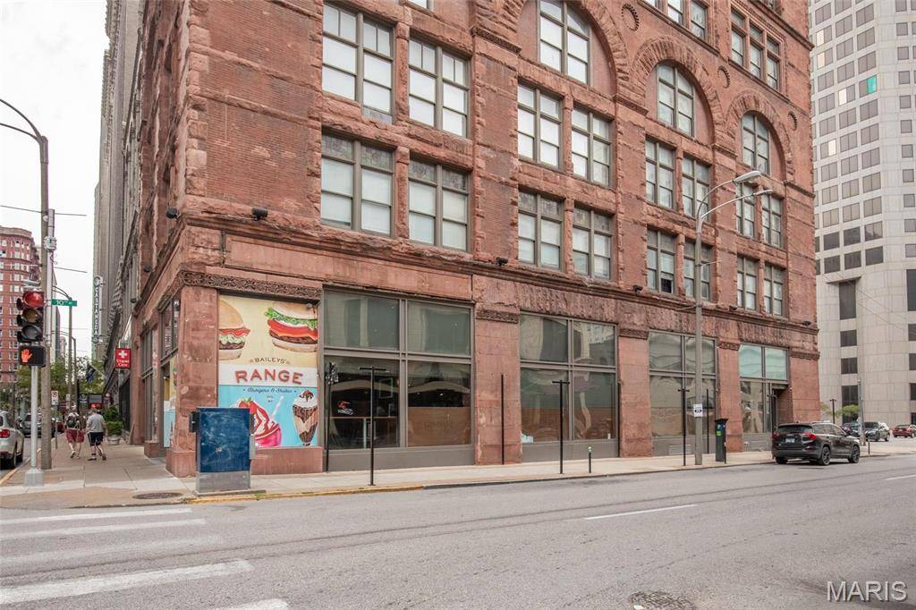 920 Olive ST #101, St Louis, MO 63101