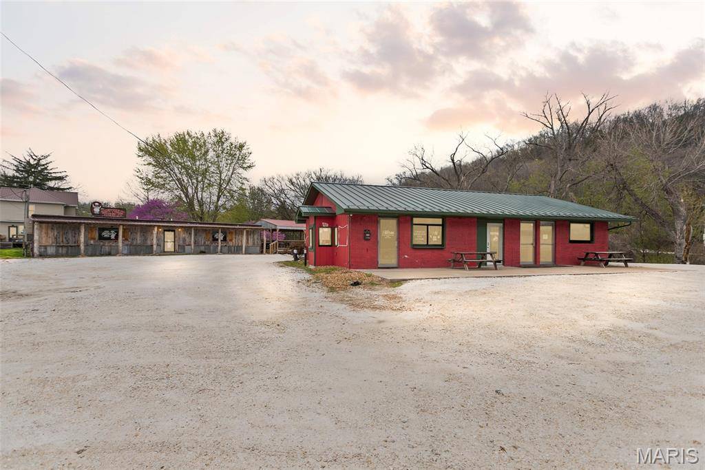 201 N Park Street, Hardin, IL 62047