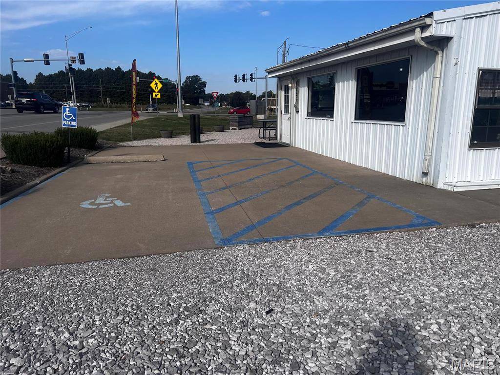 1324 W Saint Joseph ST, Perryville, MO 63775