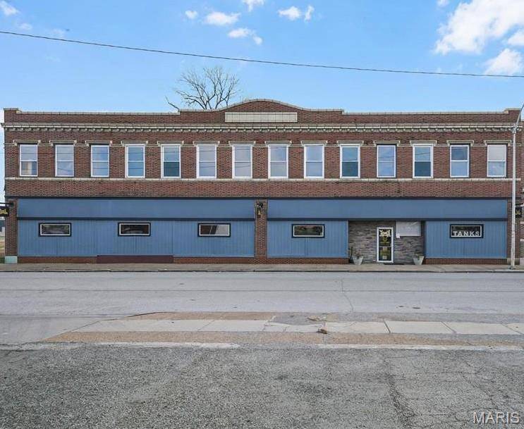 1908 State ST, Granite City, IL 62040