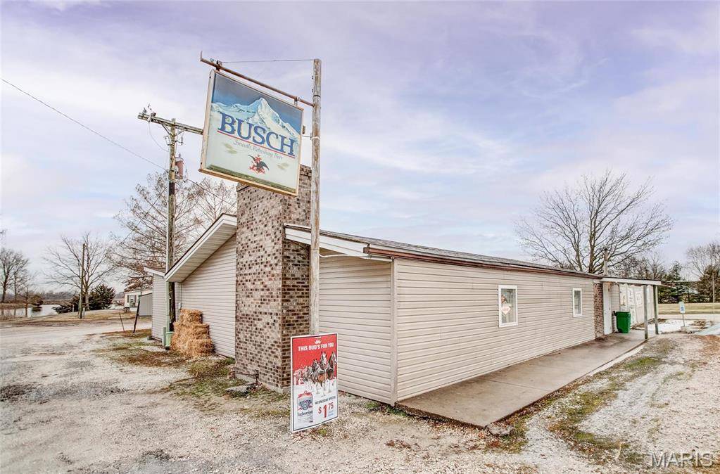 22817 Miller Lake RD, Jerseyville, IL 62052