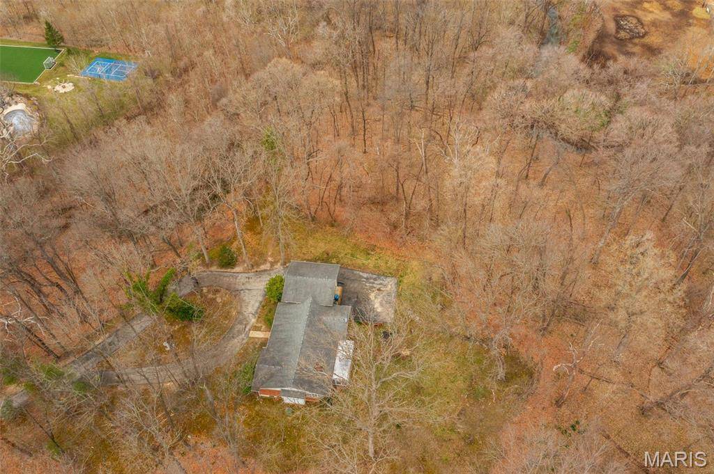 17421 Private Valley LN, Chesterfield, MO 63005