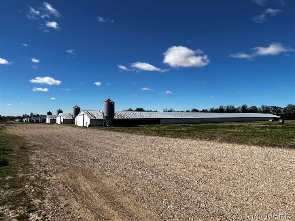 7428 County Road 420, Puxico, MO 63960