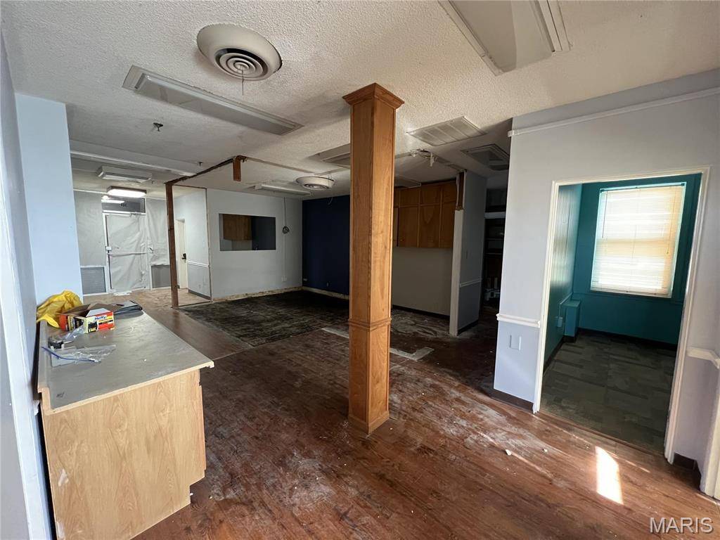 937 Broadway ST #202,300,305,306, Cape Girardeau, MO 63701