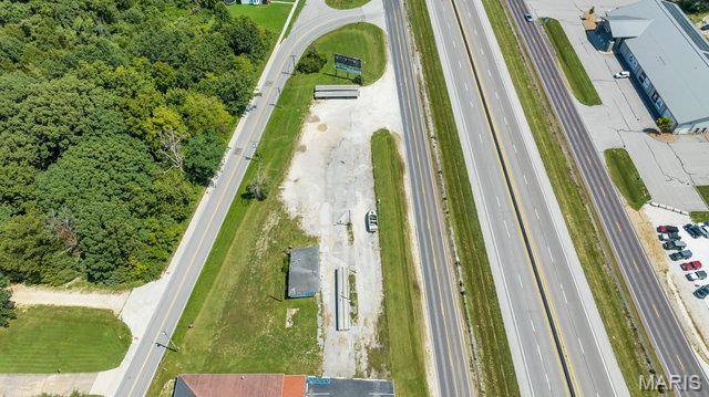 1 NE Service RD, Wright City, MO 63390