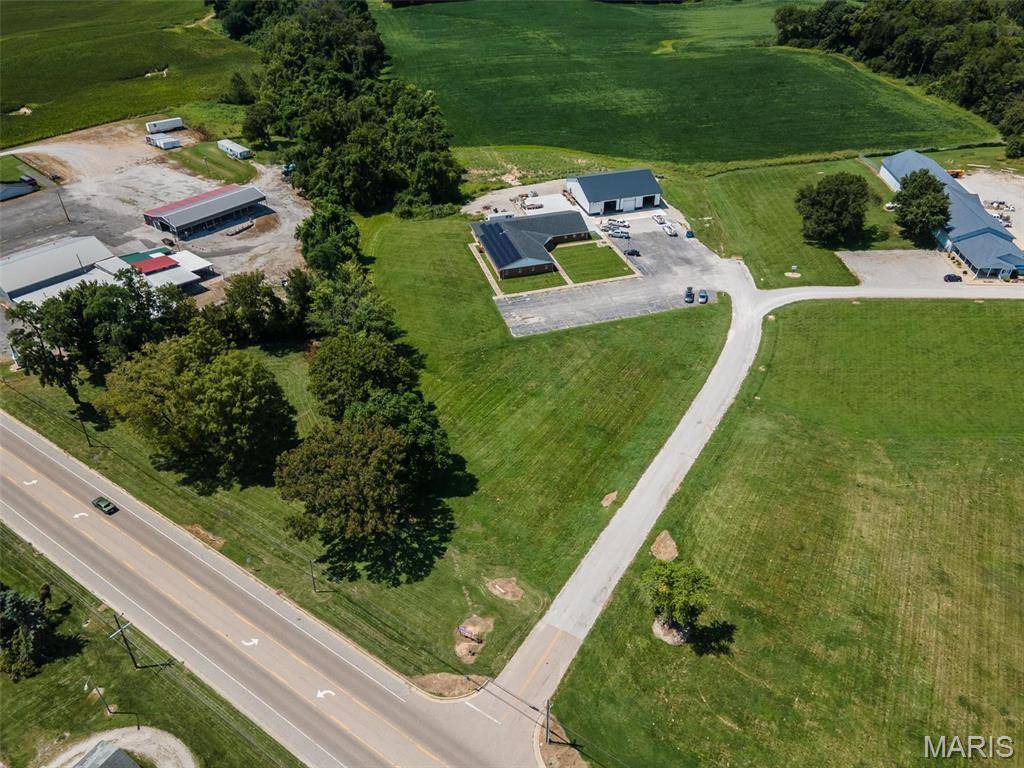 4519 Alton Commerce Pkwy, Alton, IL 62002