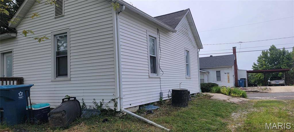 215 Summit AVE, Glen Carbon, IL 62034