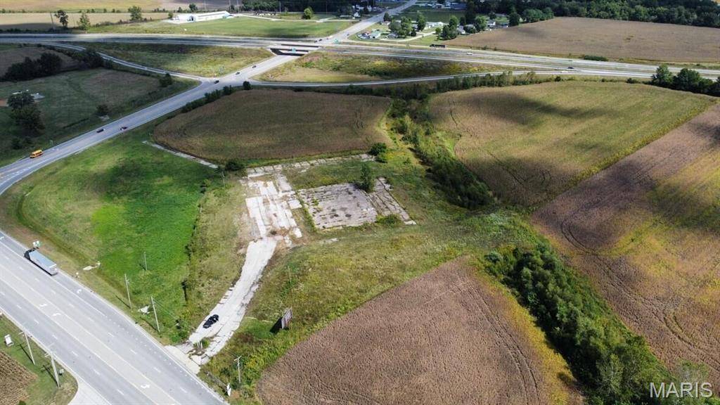 6713 Godfrey RD, Godfrey, IL 62035