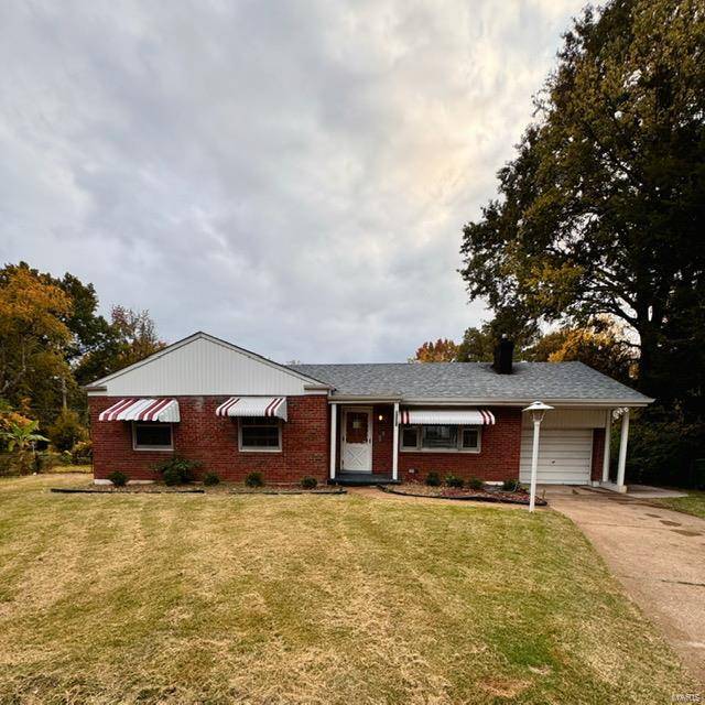 9271 Dell CT, Bellefontaine Nghbrs, MO 63137