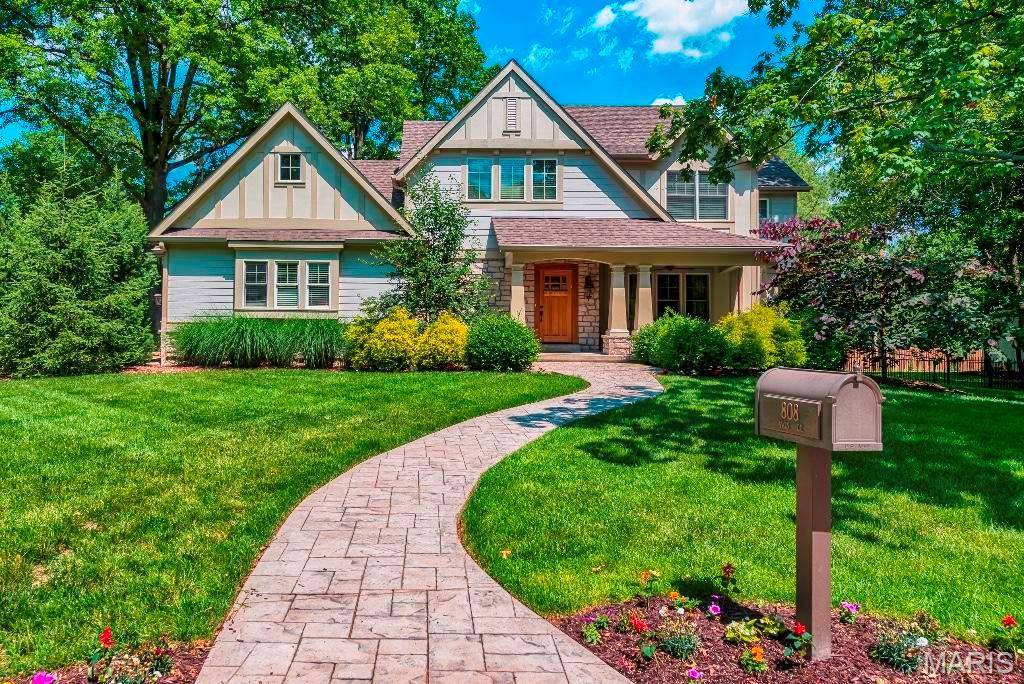 9820 Warington Square CT, St Louis, MO 63141