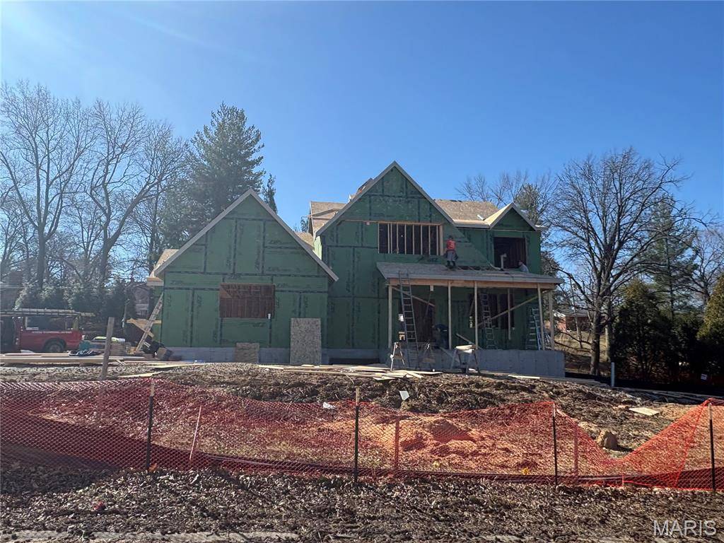 9820 Warington Square CT, St Louis, MO 63141