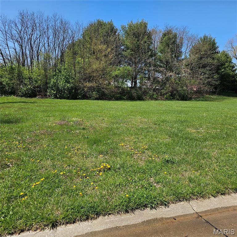 3711 Cabernet LN, Edwardsville, IL 62025