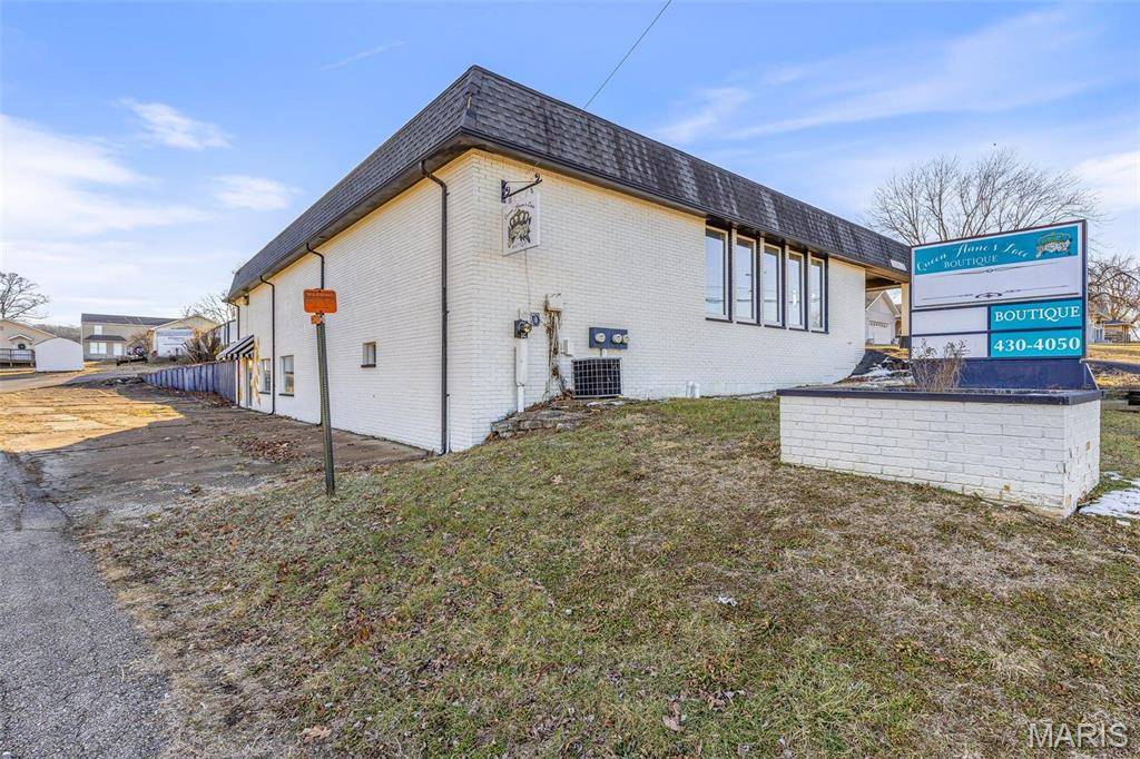1421 E Main, Park Hills, MO 63601