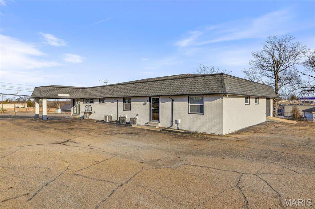 1421 E Main, Park Hills, MO 63601