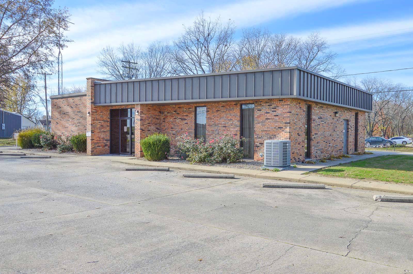 1013 Mulberry ST, Keyesport, IL 62253