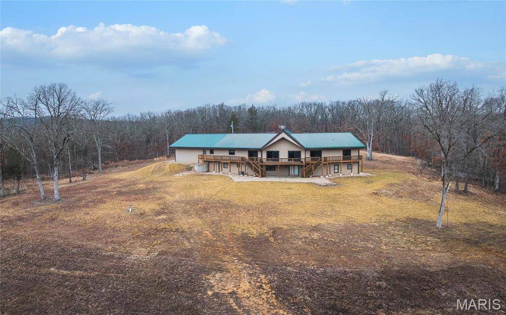 6552 High Point RD, Montreal, MO 65591