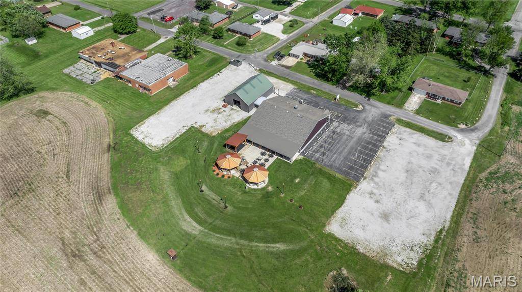 310 E Back ST, Hecker, IL 62248