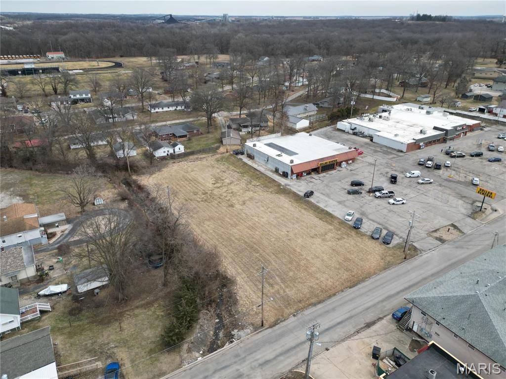 1131 Rountree ST, Hillsboro, IL 62049