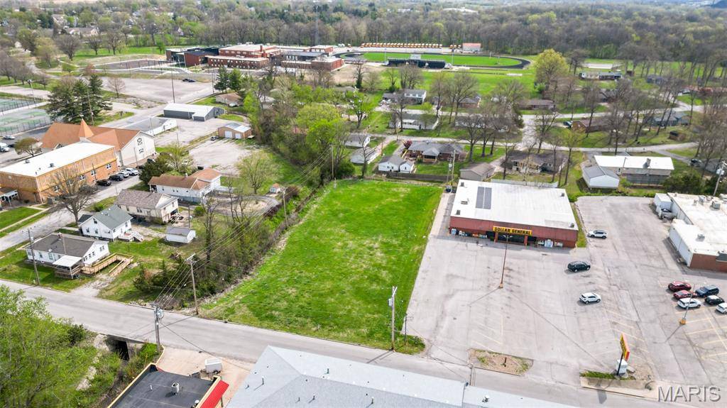 1131 Rountree ST, Hillsboro, IL 62049