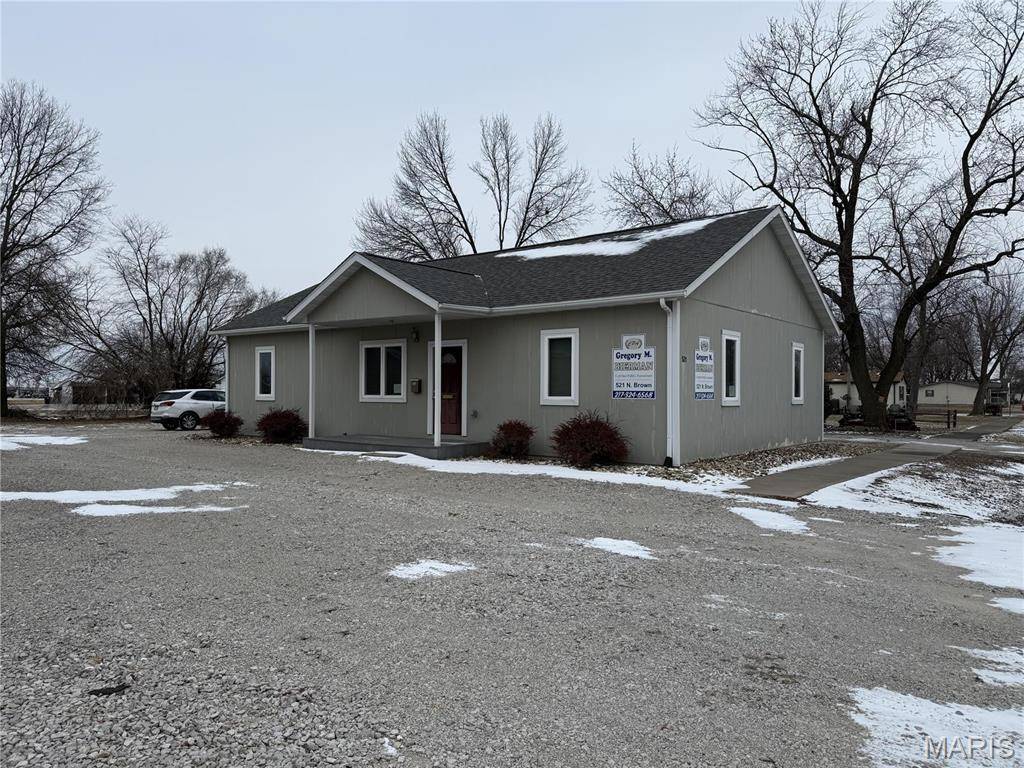 521 N Brown ST, Litchfield, IL 62056