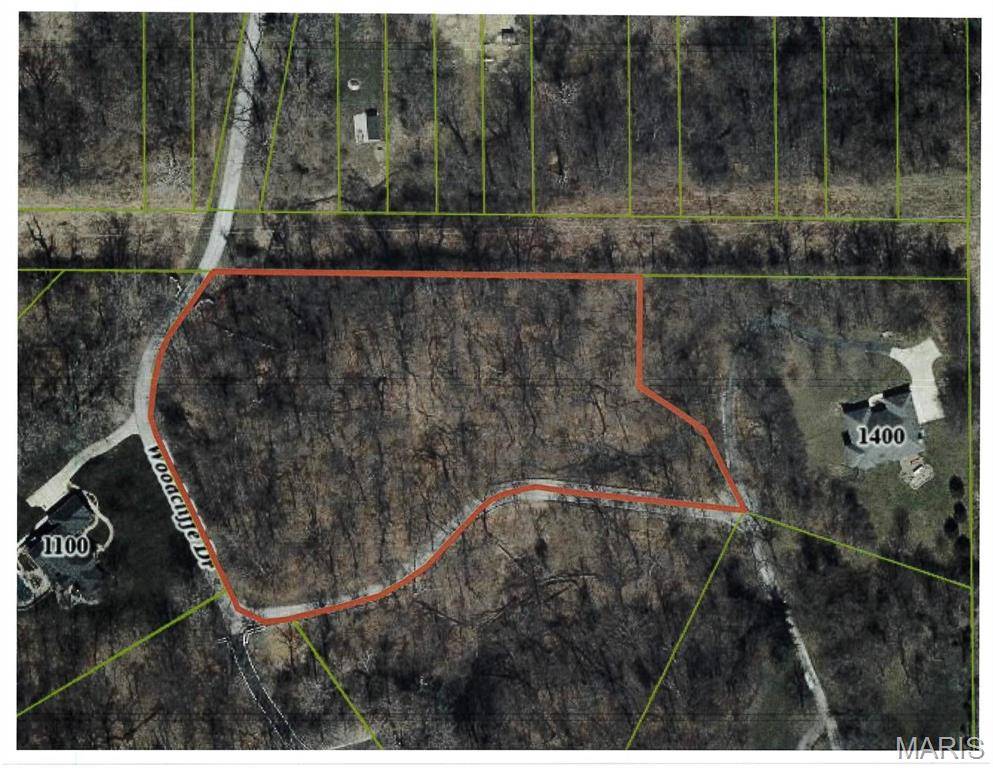 1300 Woodcliffe DR, Alton, IL 62002