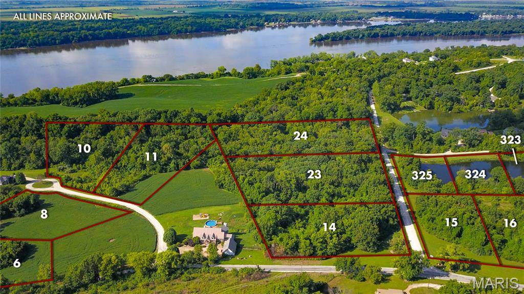 6 Ferry DR, Golden Eagle, IL 62036