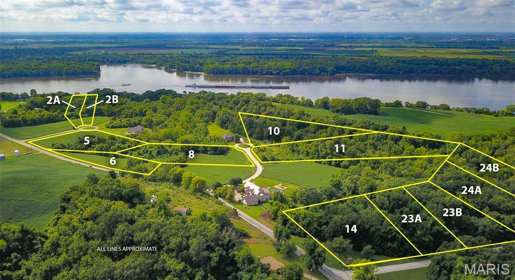 2A&2B Eagle Crest DR #B, Golden Eagle, IL 62036