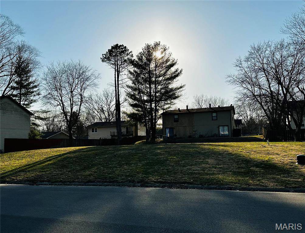 3313 Denvershire DR, Belleville, IL 62221